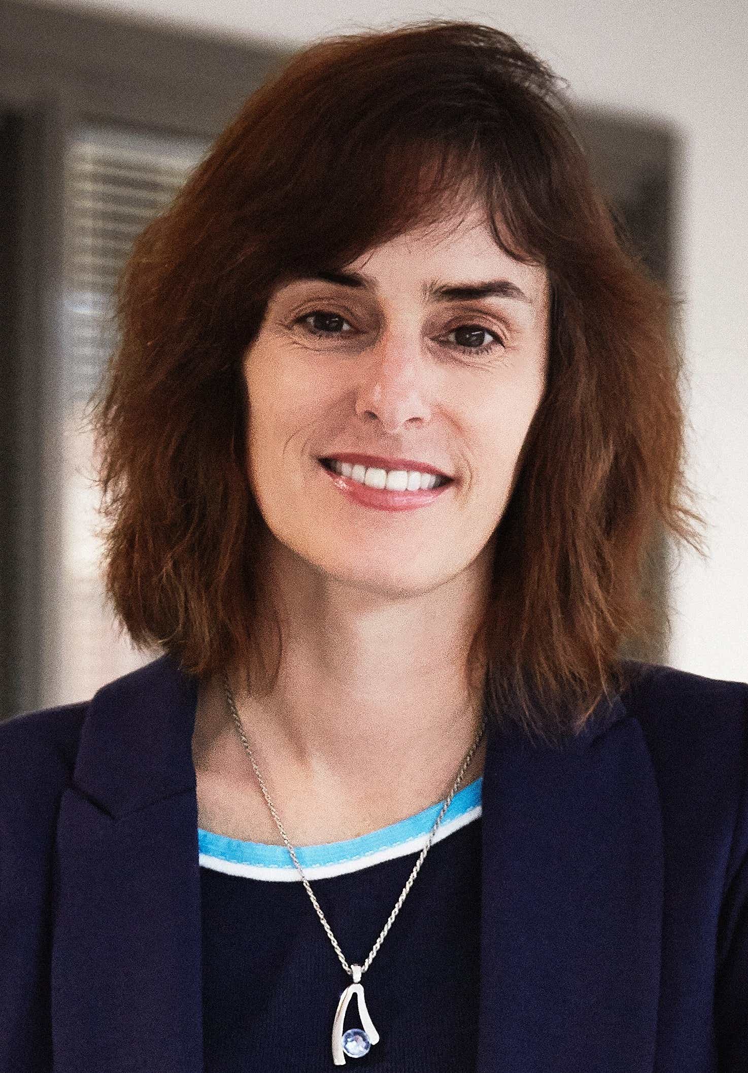 Shelley Aylesworth-Spink Headshot